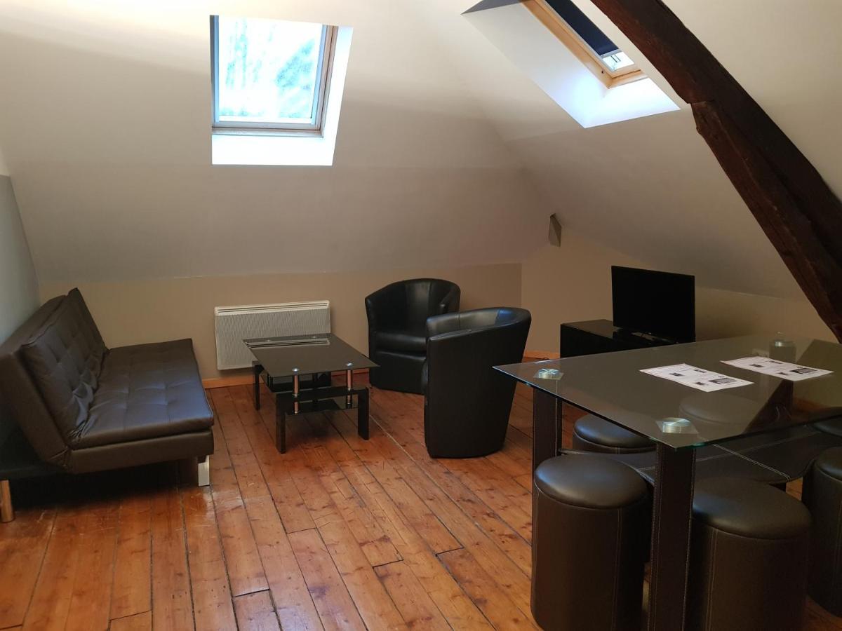 Appart'Hotel De La Tour Троа Екстериор снимка