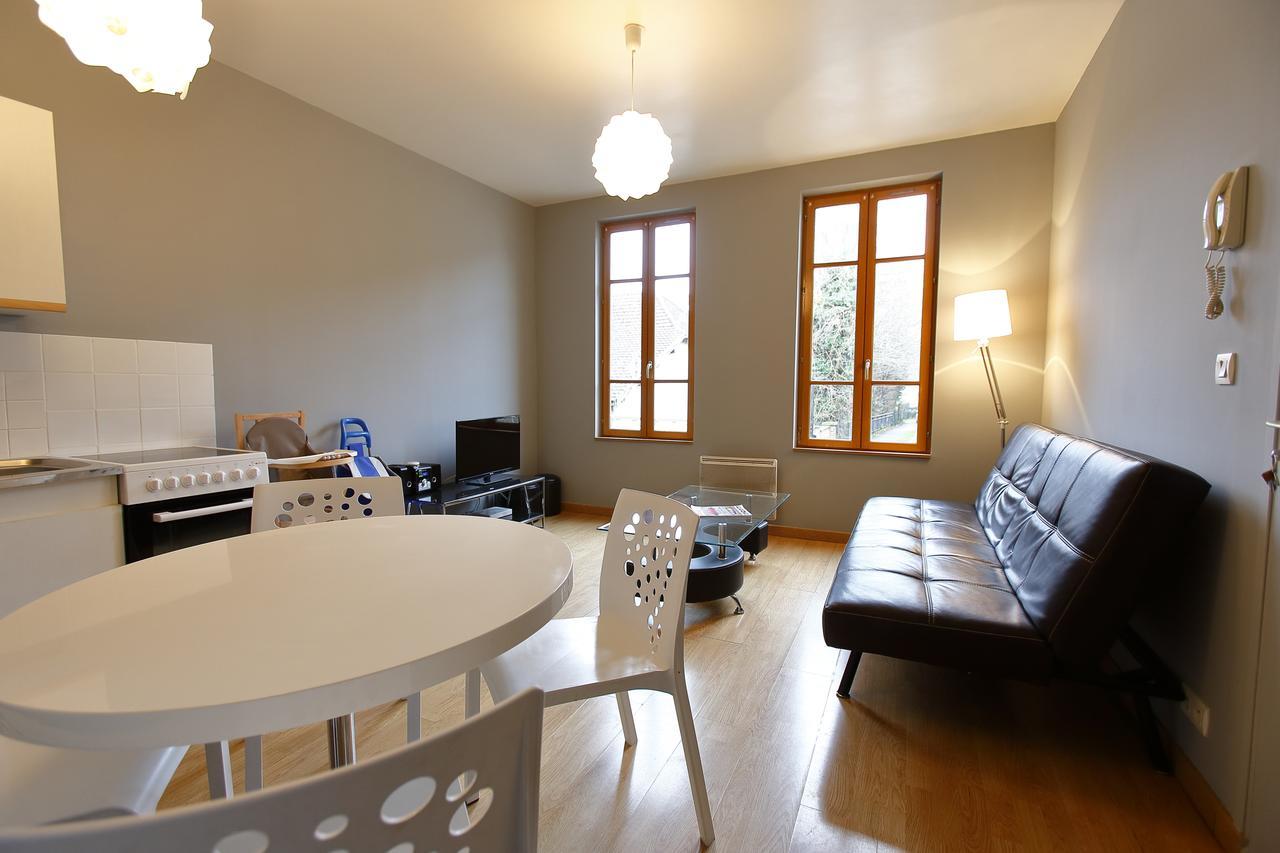 Appart'Hotel De La Tour Троа Екстериор снимка